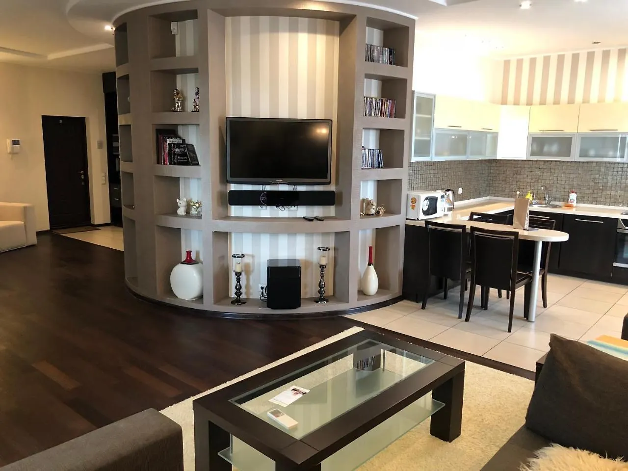 Cozy Apartment In A New Building Close To The Downtown Kiev Oekraïne