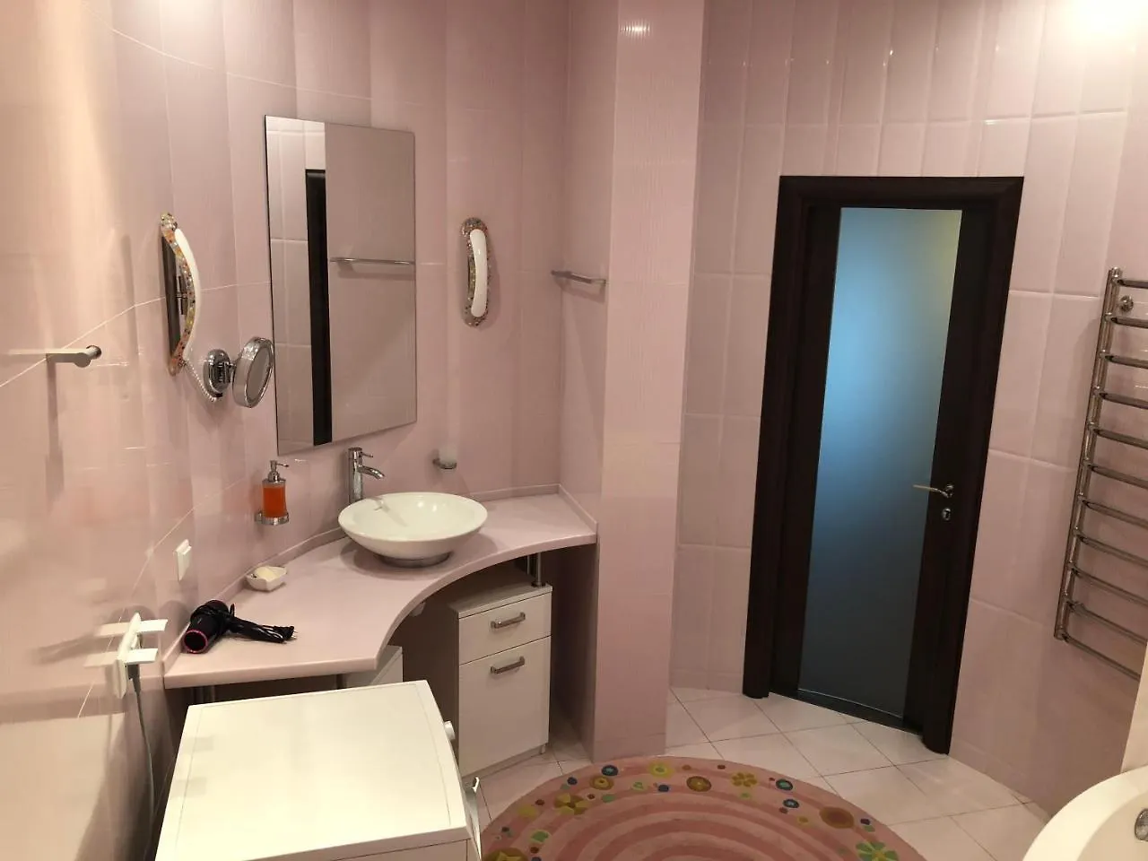 Cozy Apartment In A New Building Close To The Downtown Kiev