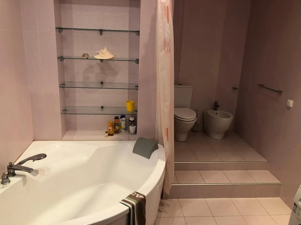 Cozy Apartment In A New Building Close To The Downtown Kiev