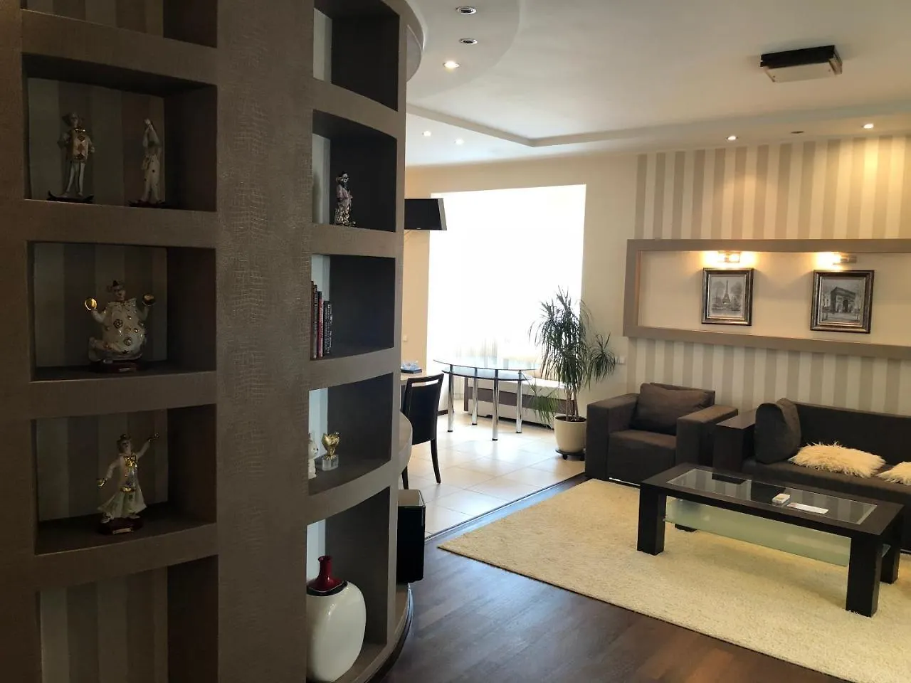 קייב Cozy Apartment In A New Building Close To The Downtown