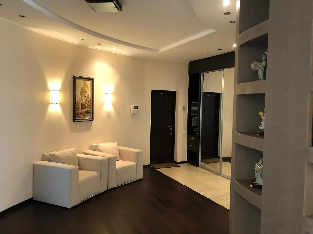 קייב Cozy Apartment In A New Building Close To The Downtown