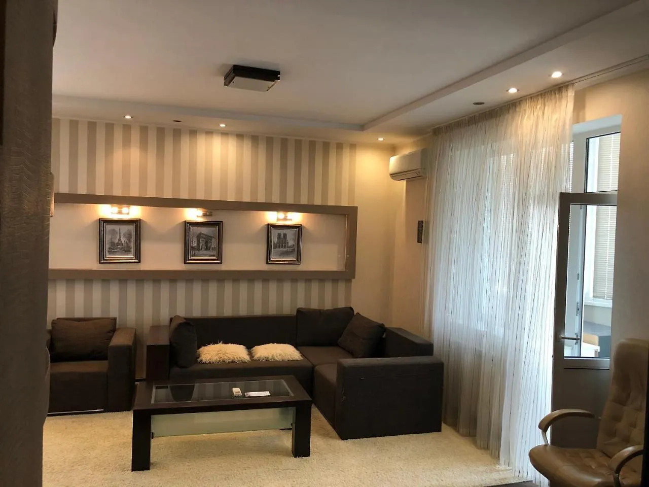 קייב Cozy Apartment In A New Building Close To The Downtown